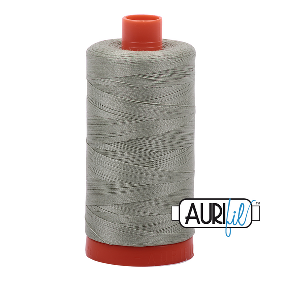 Aurifil 50 2902 Light Laurel Green Large Spool 1300m