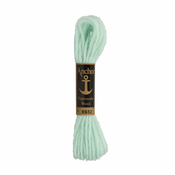 Anchor Tapestry Wool 8932 Green 10m Skein