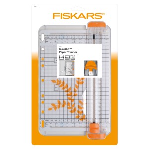 Fiskars Paper Trimmer: Portable Surecut™ A5 or 22cm