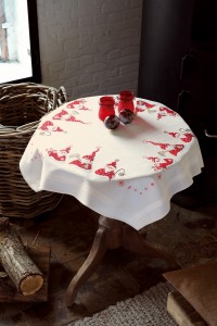 Vervaco Embroidery Kit Tablecloth - Christmas Gnomes